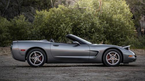 2004 Chevrolet Corvette Base